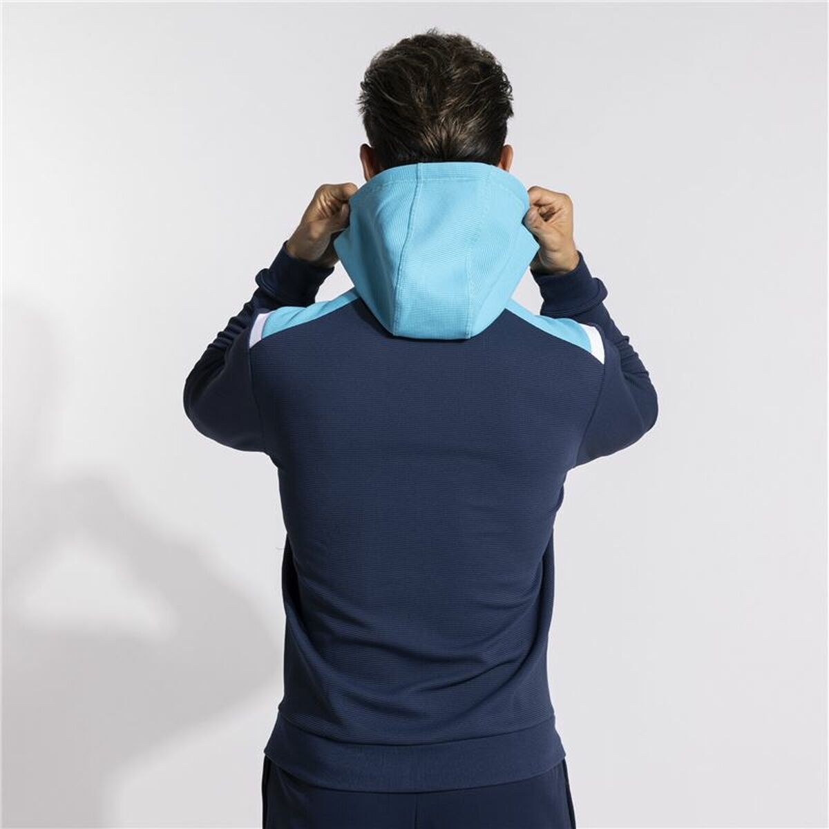 V4H64DB8750E3AF33E5D2B45A0B099BF3F2R5495028P4