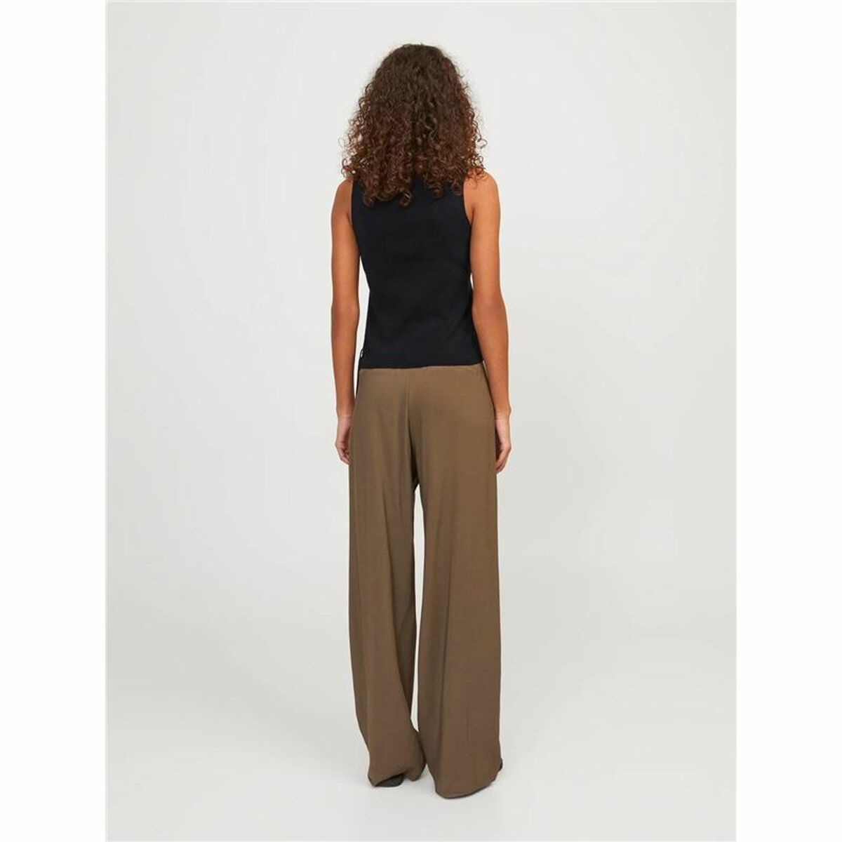 V4HE2DCA1A4C3D3FD642F7F17F3040446CAR4377201P4