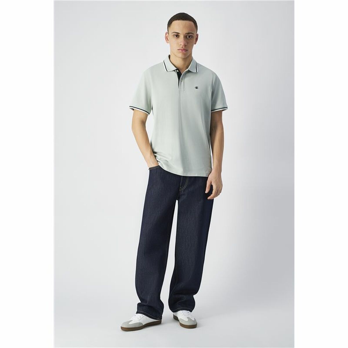 V5H8EA11F2DB3626C9B2CF8FD77BAF6944AR6112199P6